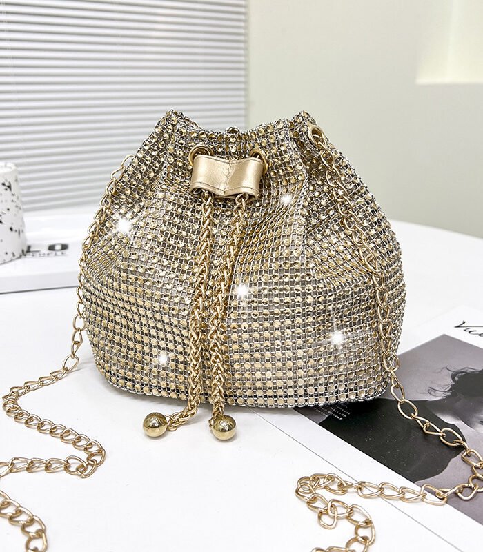 Elegant bag with textured diamond single shoulder bag, fashionable chain bag, crossbody bucket bag