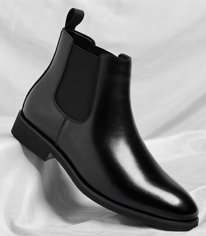 High-top cowhide ankle boots, Chelsea style