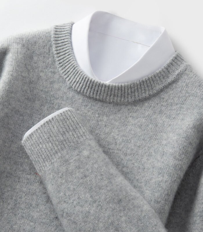 Round Neck Solid Color Knit Sweater